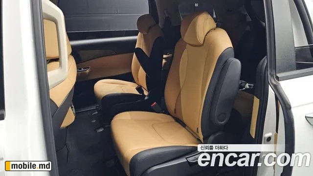 2021 Kia Canival — photo 12