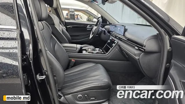 2025 Genesis GV80 — photo 11