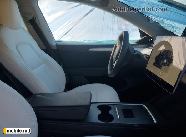 2023 Tesla Model Y — photo 7
