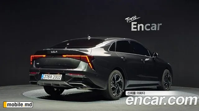 2025 Kia K5 — photo 2