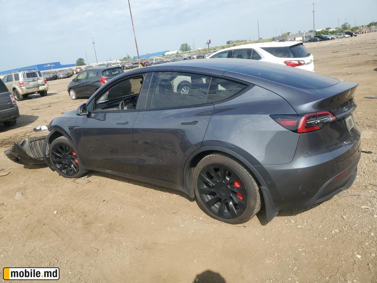 2021 Tesla Model Y — photo 2