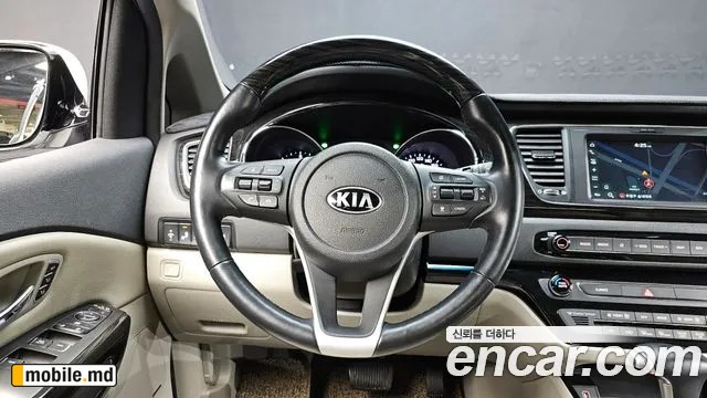 2019 Kia Canival — photo 14