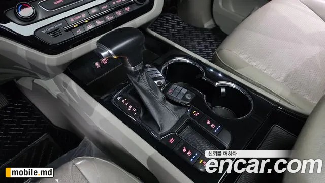 2019 Kia Canival — photo 9