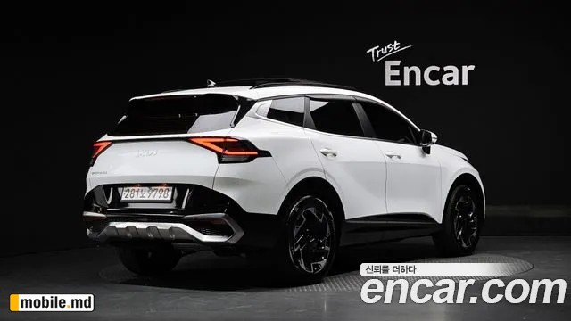 2023 Kia Sportage — photo 2