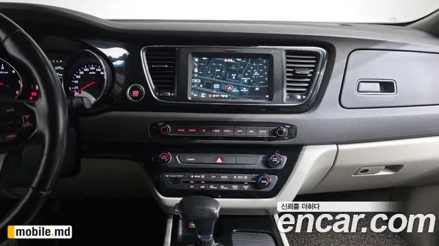 2018 Kia Canival — photo 13
