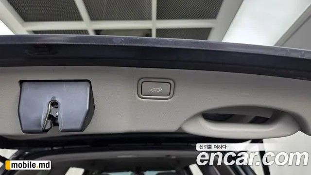 2017 Kia Canival — photo 28