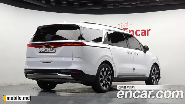 2022 Kia Canival — photo 2