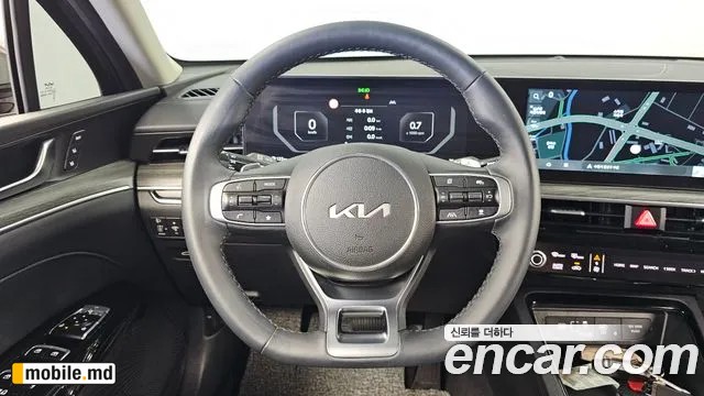 2025 Kia K5 — photo 13