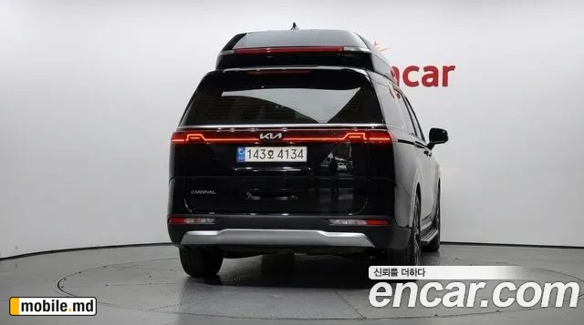 2023 Kia Canival — photo 4
