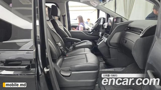 2022 Hyundai Staria — photo 26