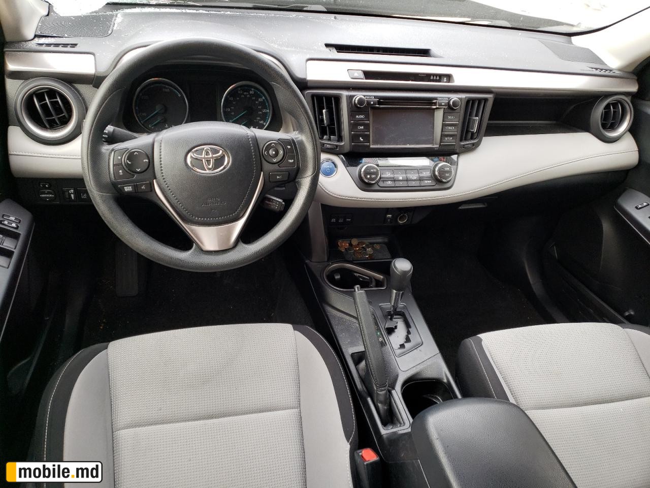 2018 Toyota RAV4 — photo 8