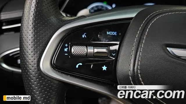 2022 Genesis GV70 — photo 31
