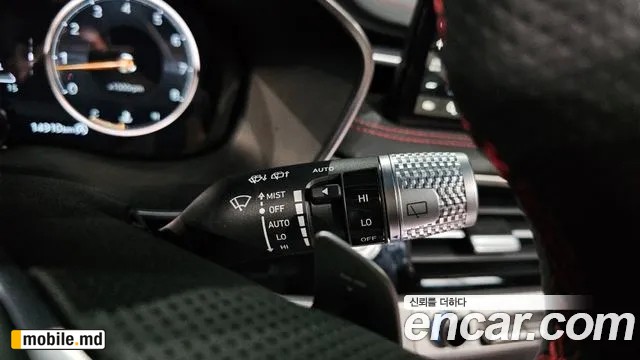2025 Genesis G70 — photo 27