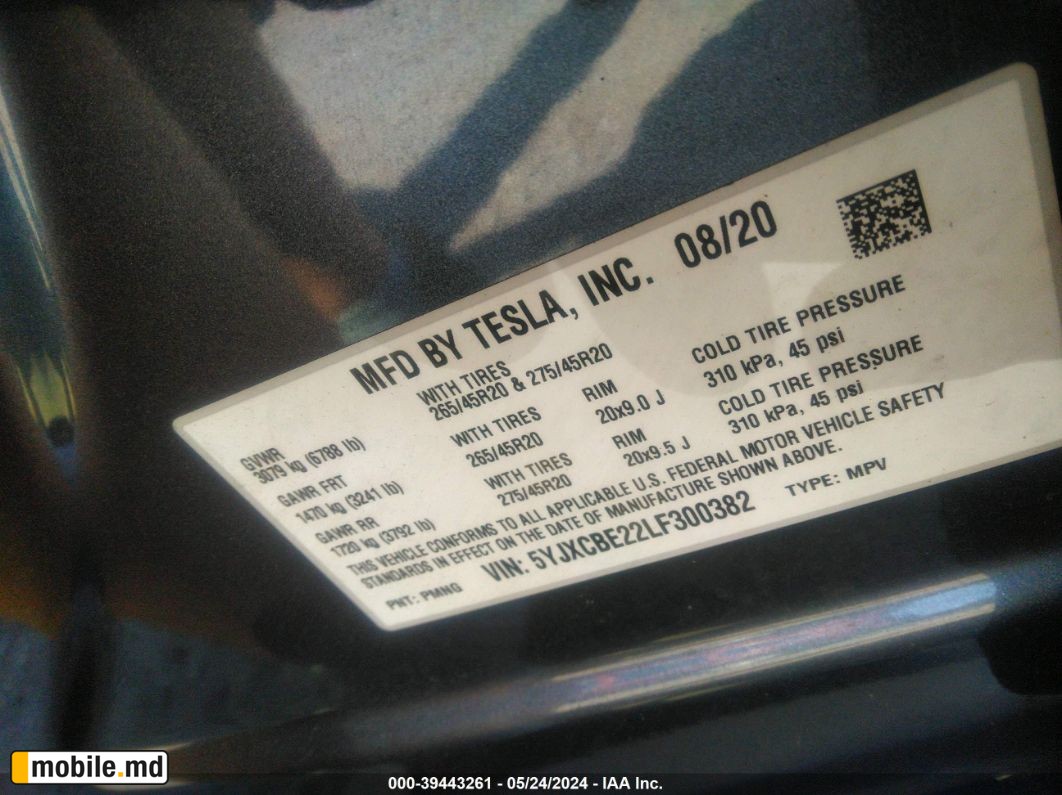 2020 Tesla Model X — photo 9