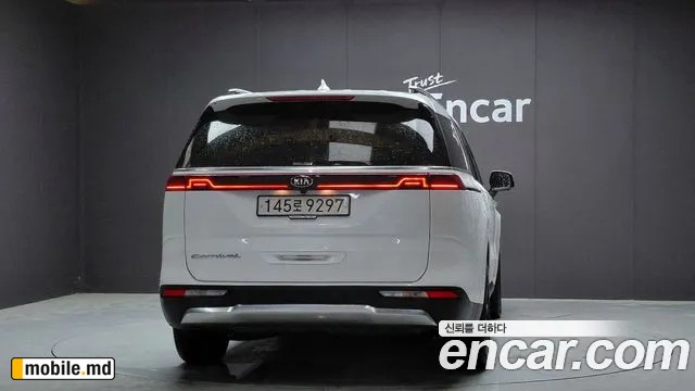 2021 Kia Canival — photo 4