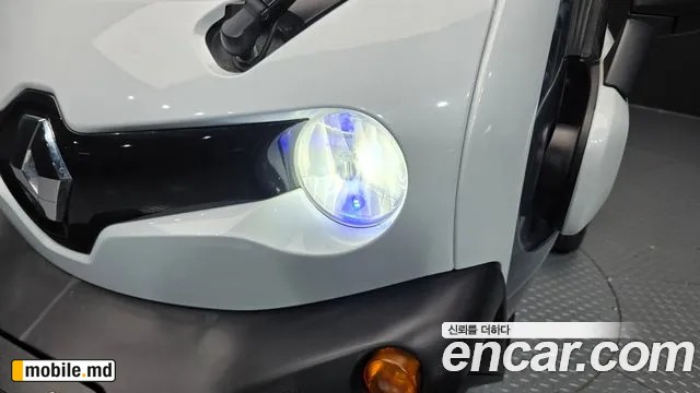 2020 Renault Twizy — photo 22
