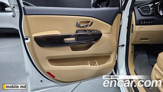 2019 Kia Canival — photo 24