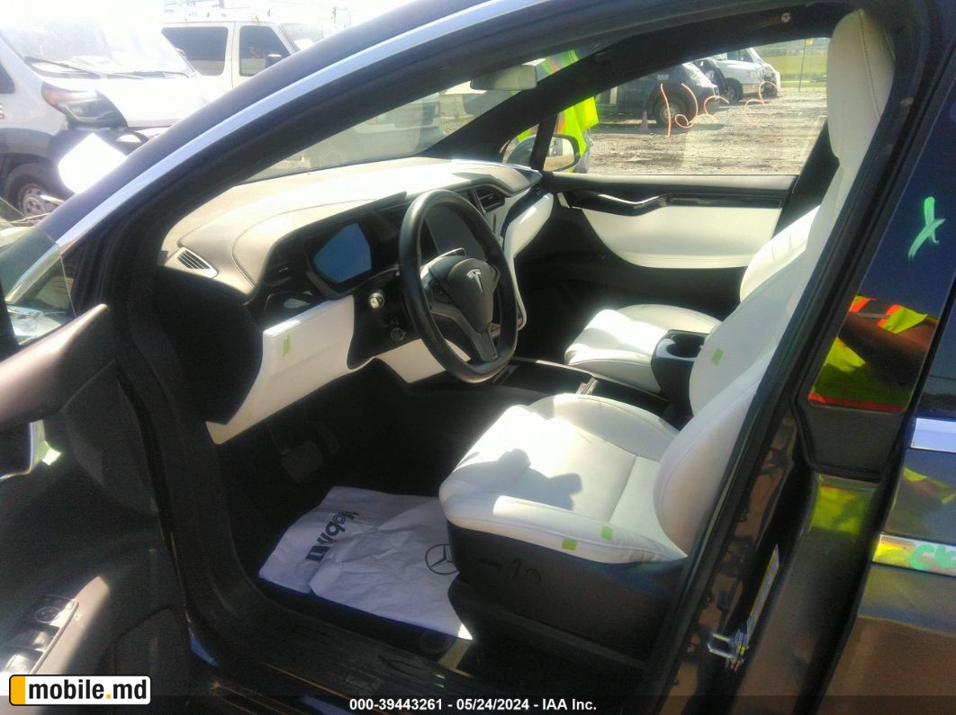 2020 Tesla Model X — photo 5