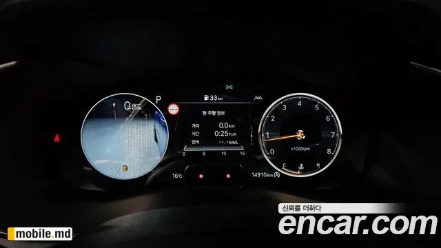 2025 Genesis G70 — photo 8