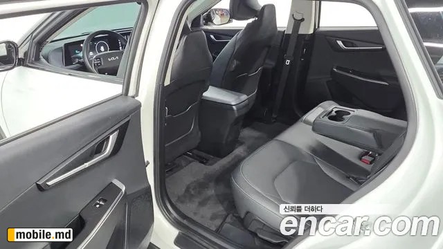 2022 Kia EV6 — photo 15