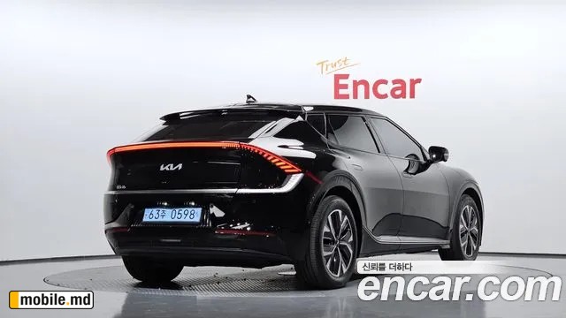 2023 Kia EV6 — photo 2