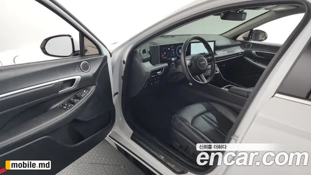 2025 Hyundai Sonata — photo 10
