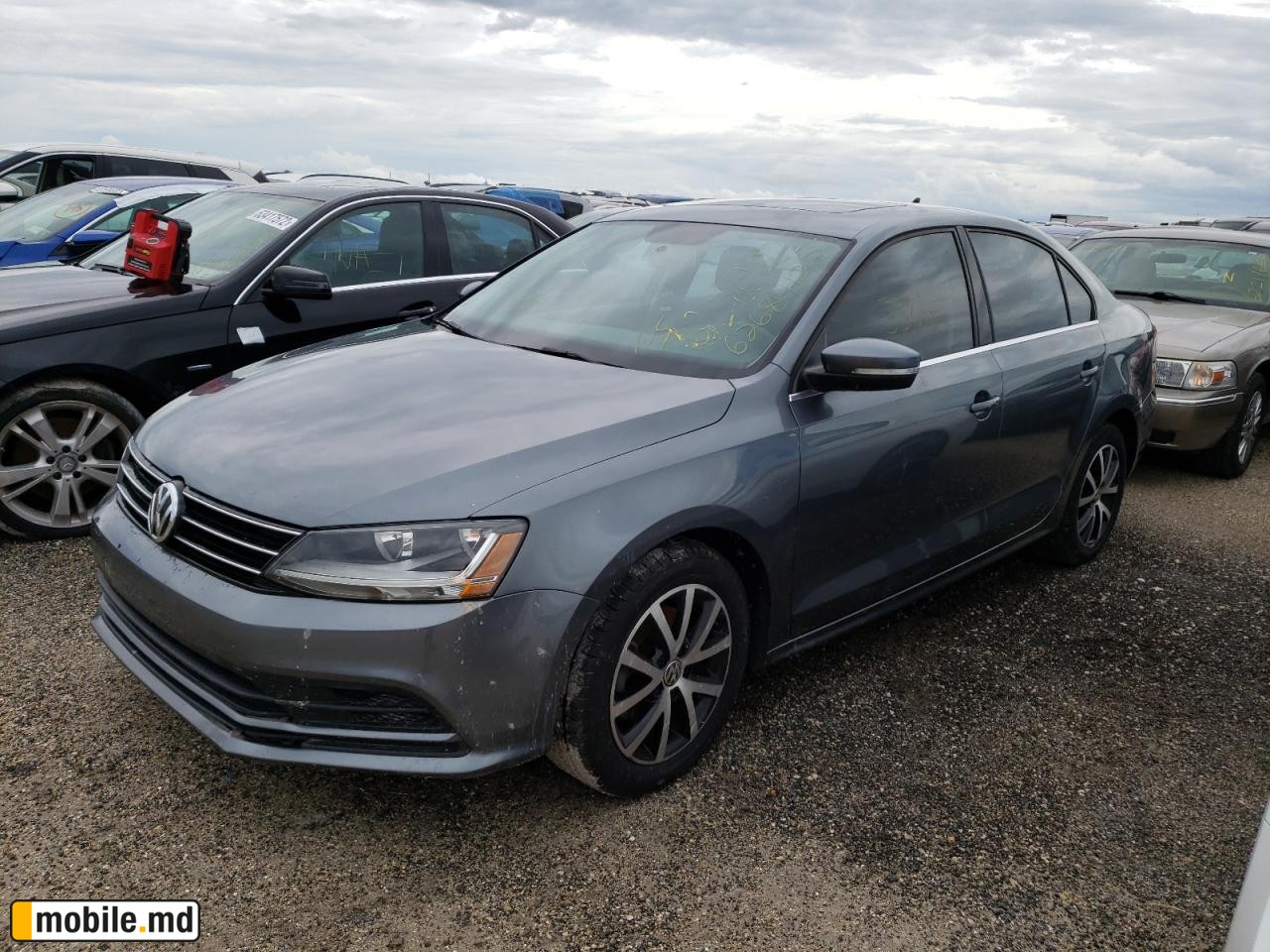 2017 Volkswagen Jetta — photo 2