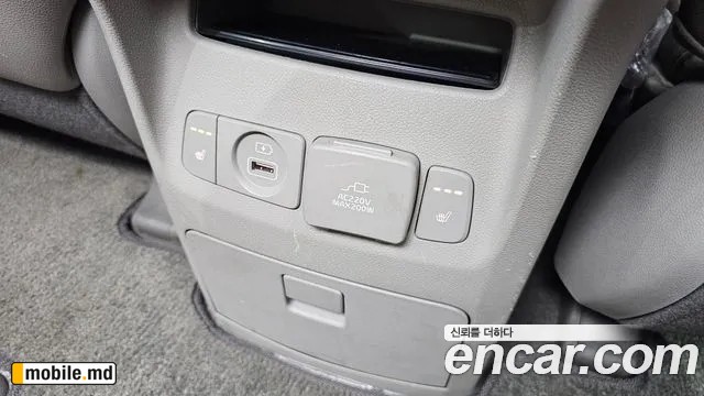2016 Kia Canival — photo 18