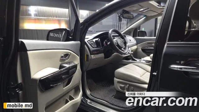 2019 Kia Canival — photo 10