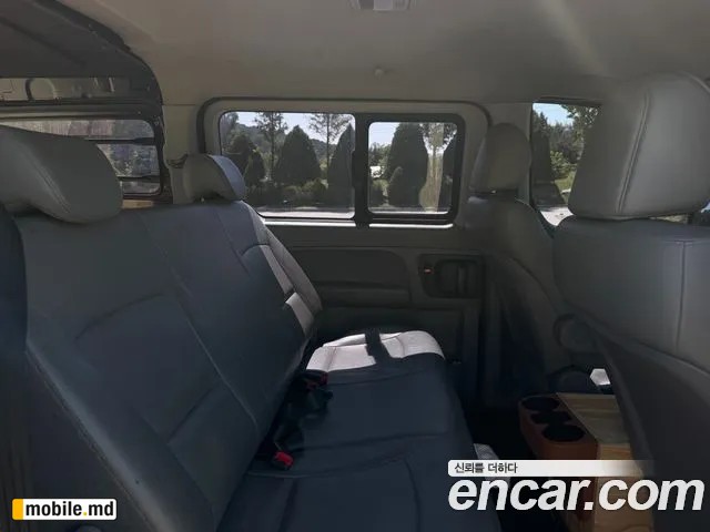 2017 Hyundai Starex — photo 13