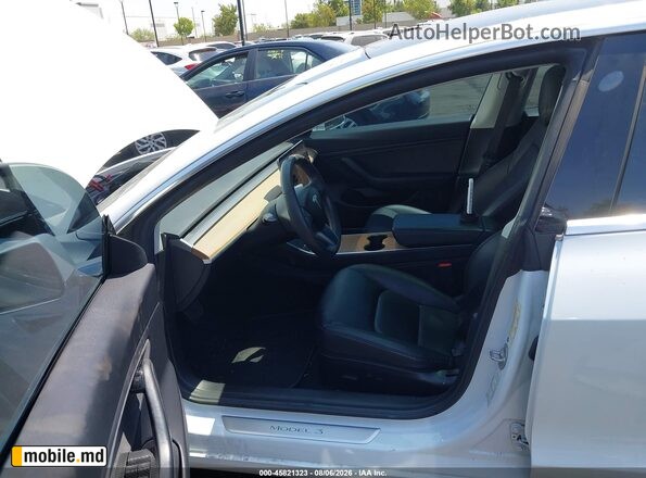 2019 Tesla Model 3 — photo 5