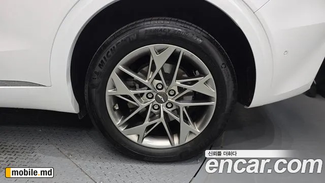 2021 Genesis GV70 — photo 21