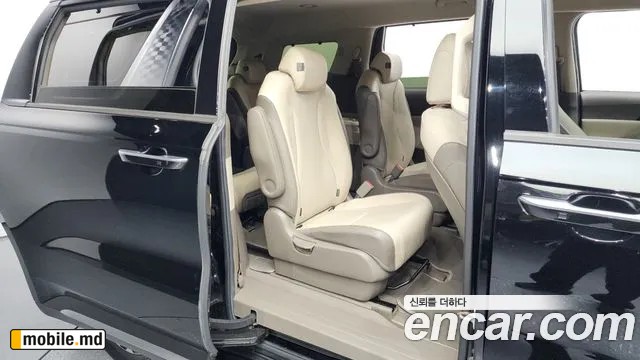 2021 Kia Canival — photo 12