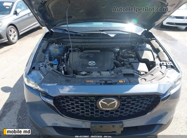 2024 Mazda 2 — photo 10