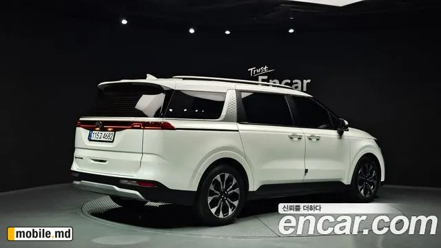 2021 Kia Canival — photo 2