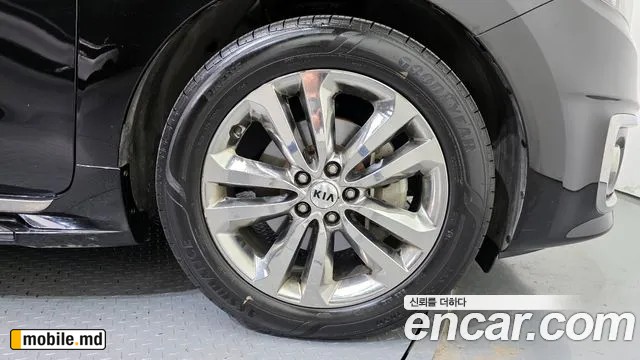2017 Kia Canival — photo 5