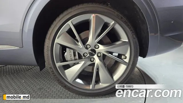2025 Genesis GV70 — photo 21