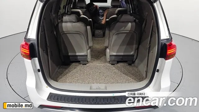 2018 Kia Canival — photo 27