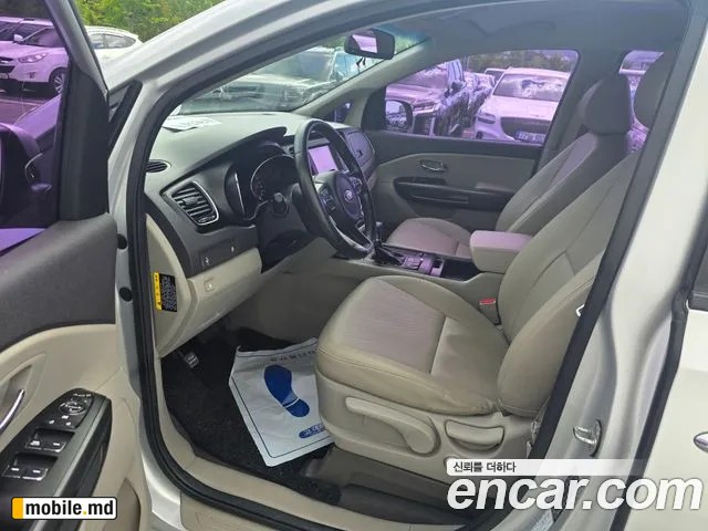 2018 Kia Canival — photo 8