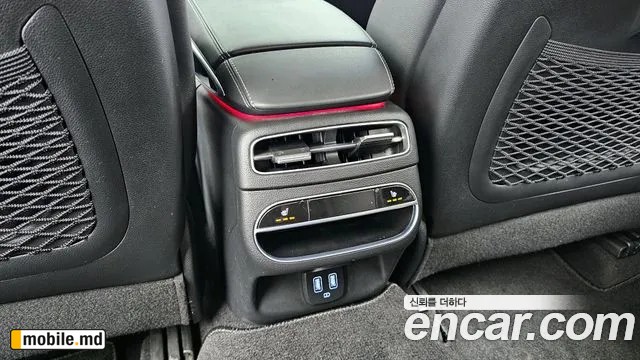 2021 Genesis GV70 — photo 18