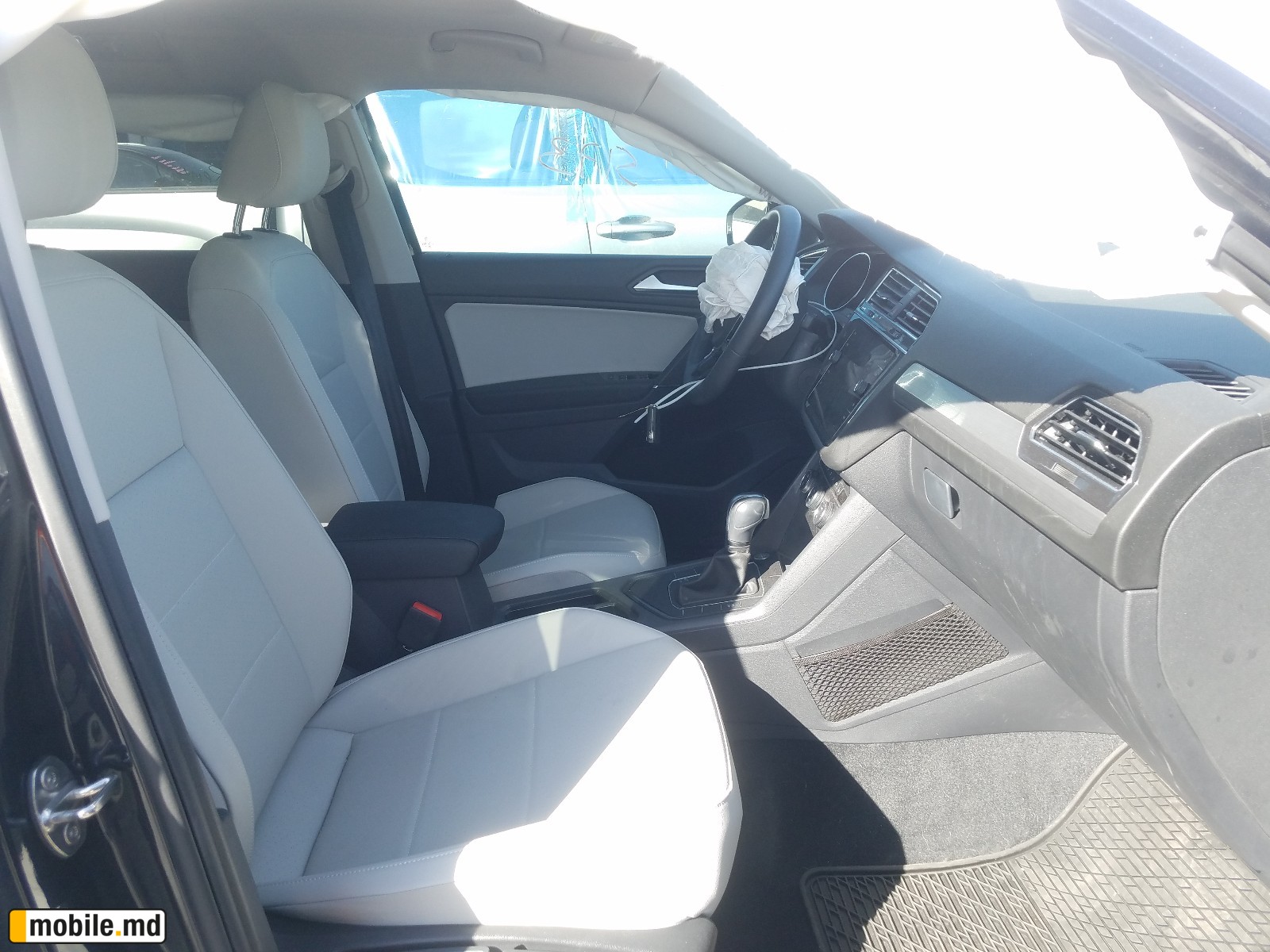 2020 Volkswagen Tiguan — photo 5