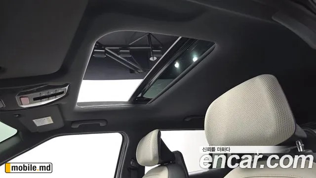 2025 Kia EV3 — photo 18