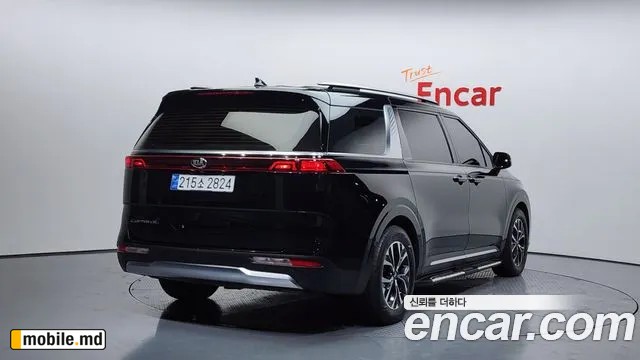 2021 Kia Canival — photo 2