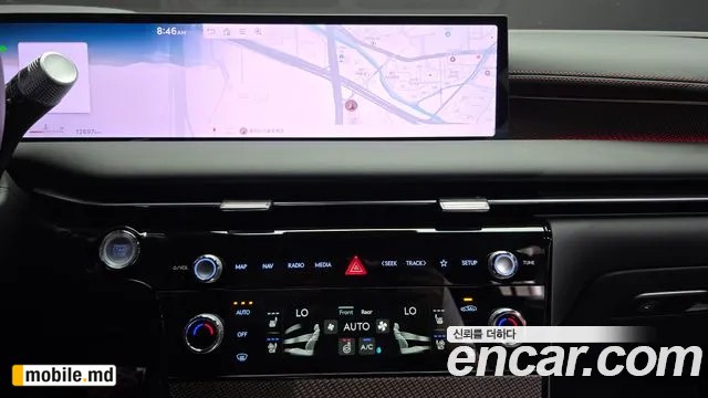 2026 Genesis G80 — photo 14