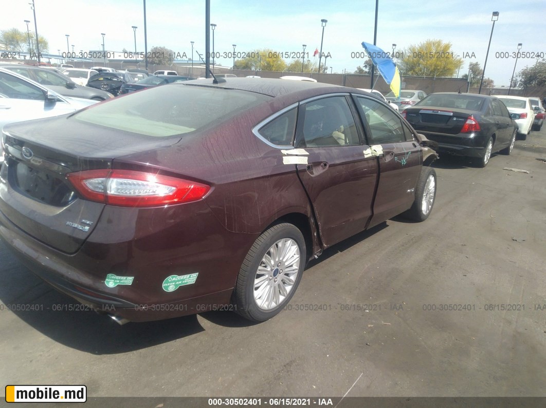 2013 Ford Fusion — photo 4
