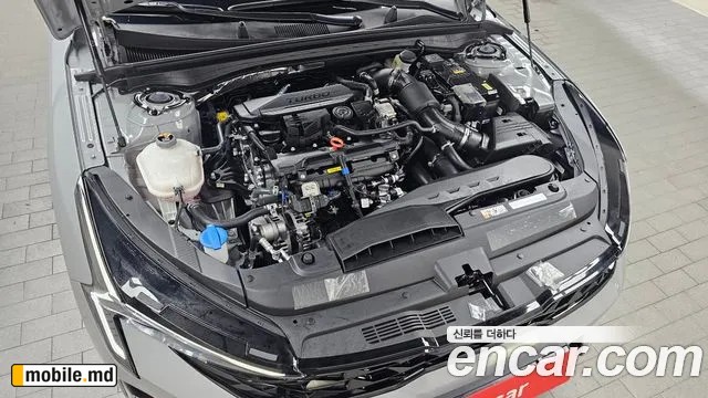 2025 Kia K5 — photo 6
