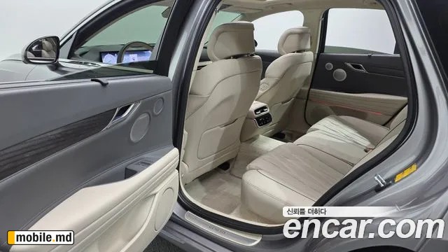 2025 Genesis G80 — photo 12