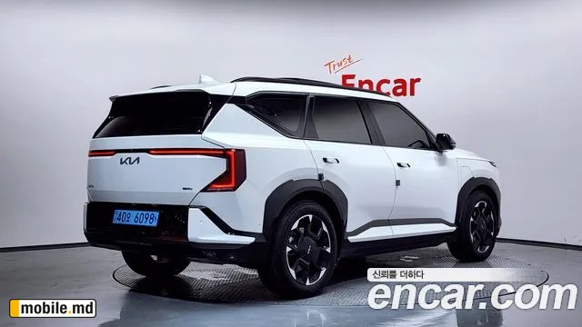 2026 Kia EV5 — photo 2