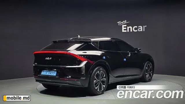 2023 Kia EV6 — photo 2