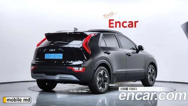 2024 Kia Niro — photo 2